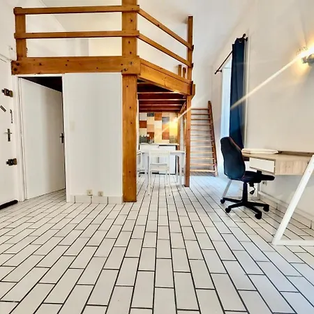 In Hyper Centre Close To Amenities Apartamento *