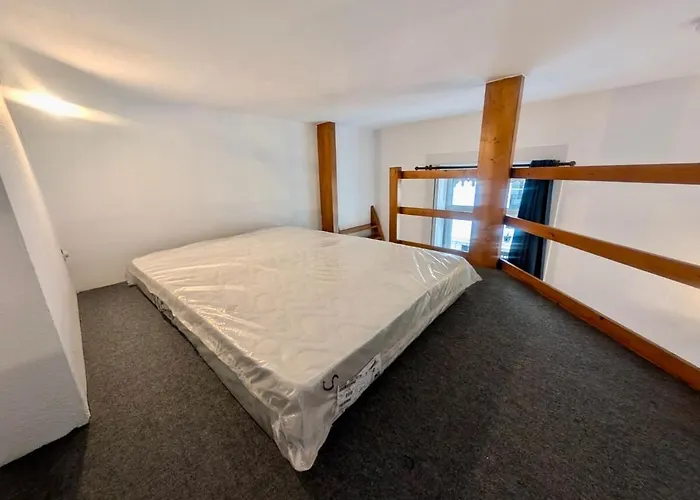 In Hyper Centre Close To Amenities *