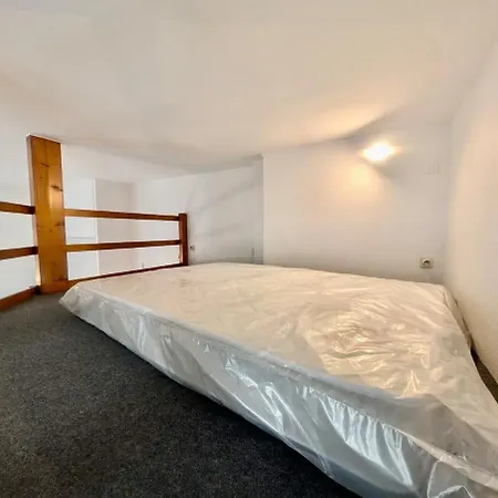 In Hyper Centre Close To Amenities * Grenoble
