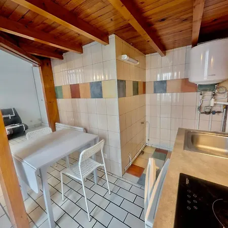 Apartment In Hyper Centre Close To Amenities *